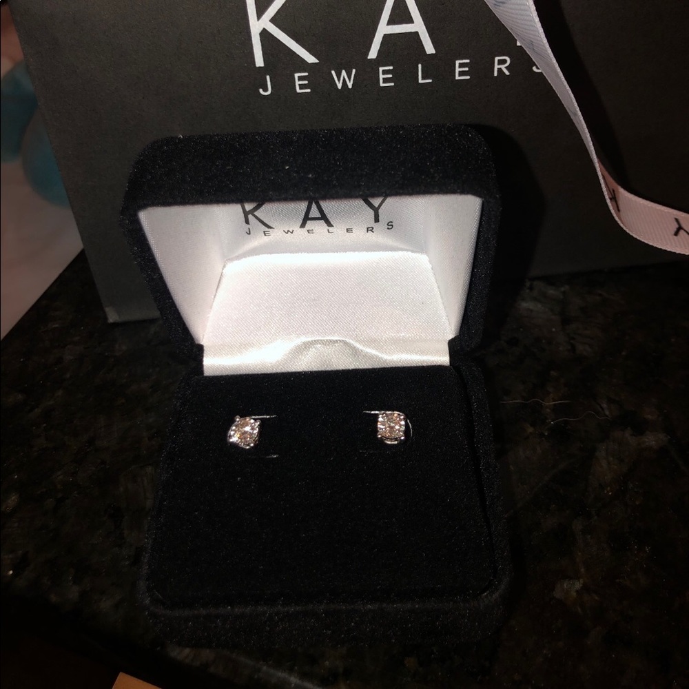 Never used brand new diamond earrings